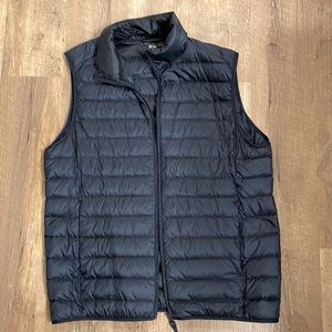 Navy Color UNIQLO Down Puffy Vest